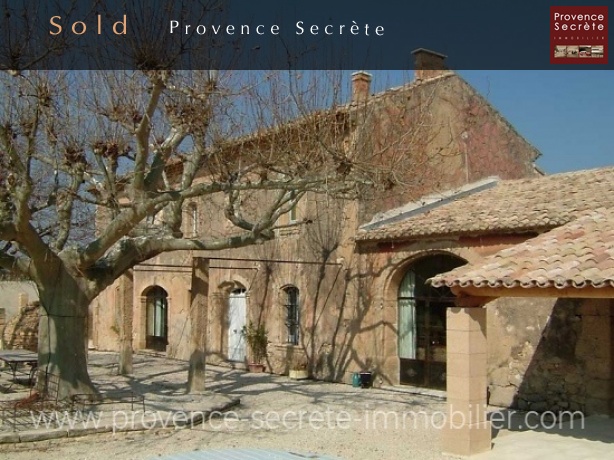 Luberon large restored farmhouse with swimming pool for sale Luberon